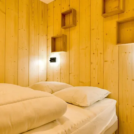 Serac - Location: Pour 4 Personnes Dans Le De La Station Mae-9032 Apartment